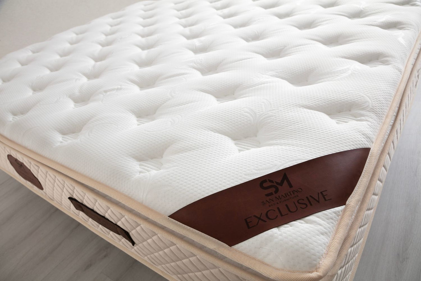 Matelas San Martino Exclusif Ressorts Beige 32cm d'Epaisseur Avec Surmatelas Intégré